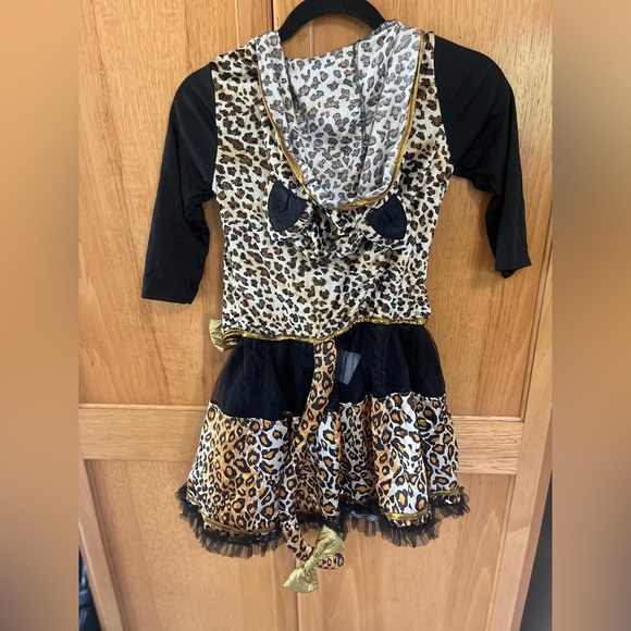 Leopard Print Kids Halloween Costume - Picture 5 of 6